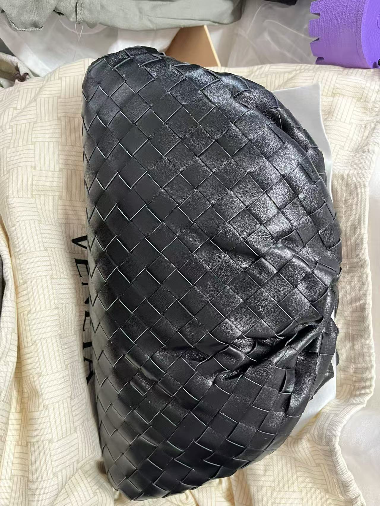 BV BLACK POUCH