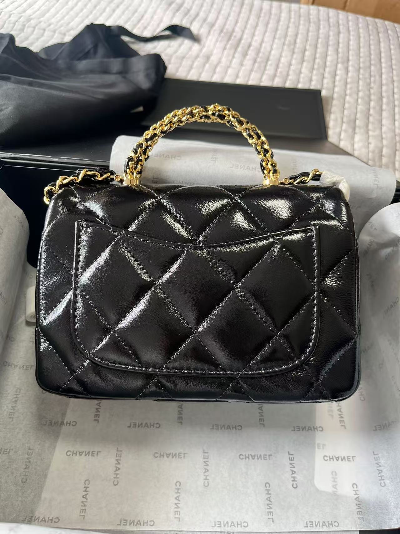 Chanel Rectangle Mini in Black (19X14X8cm)