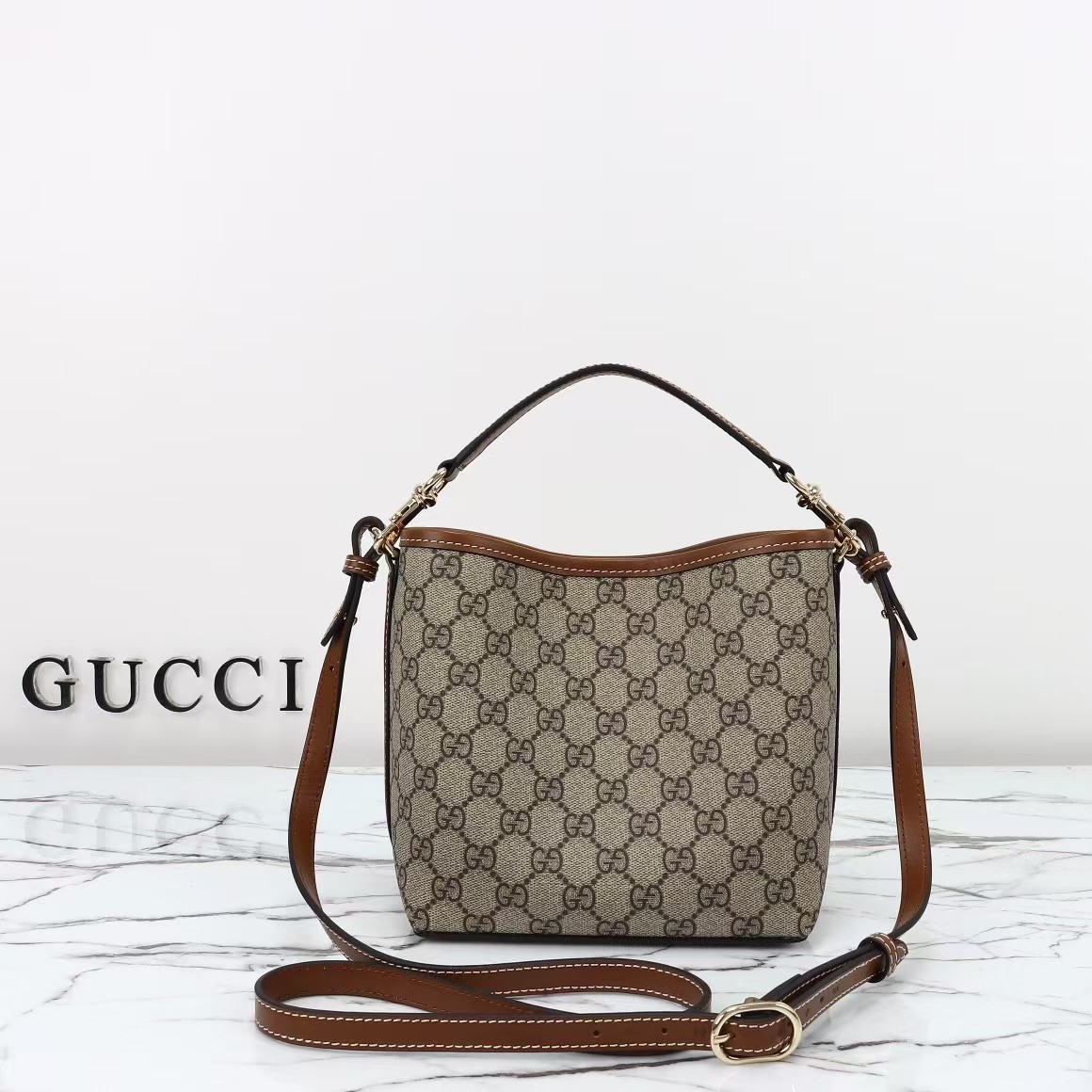 GUCCI GG Small Bucket Bag