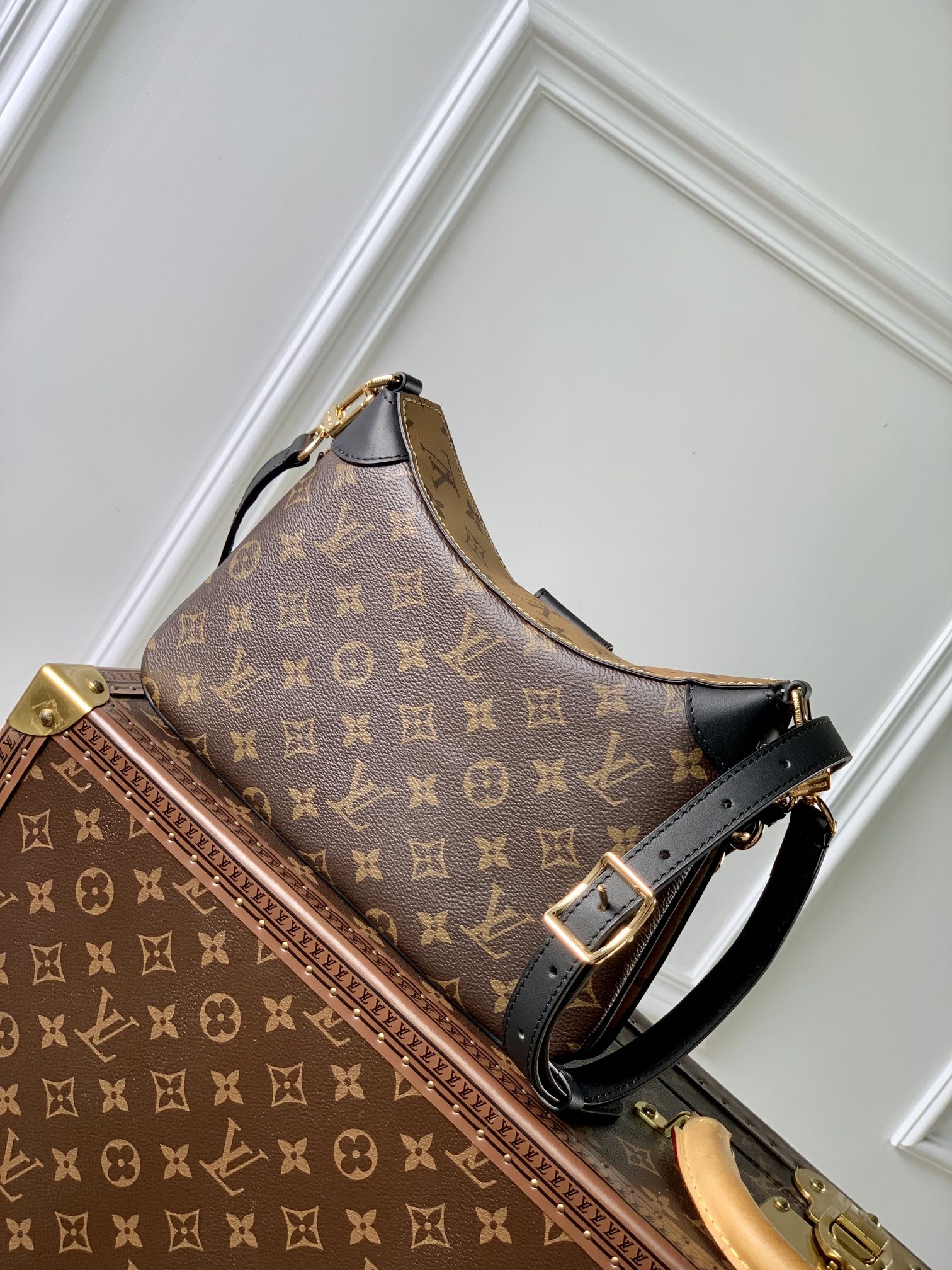 LOUIS VUITTON M46659 (29 x 19 x 9 cm) LOUIS VUITTON M46659 (29 x 19 x 9 cm)