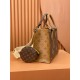 Louis Vuitton OnTheGo PM M46373 (25 x 19 x 11.5 cm) Louis Vuitton OnTheGo PM M46373 (25 x 19 x 11.5 cm)