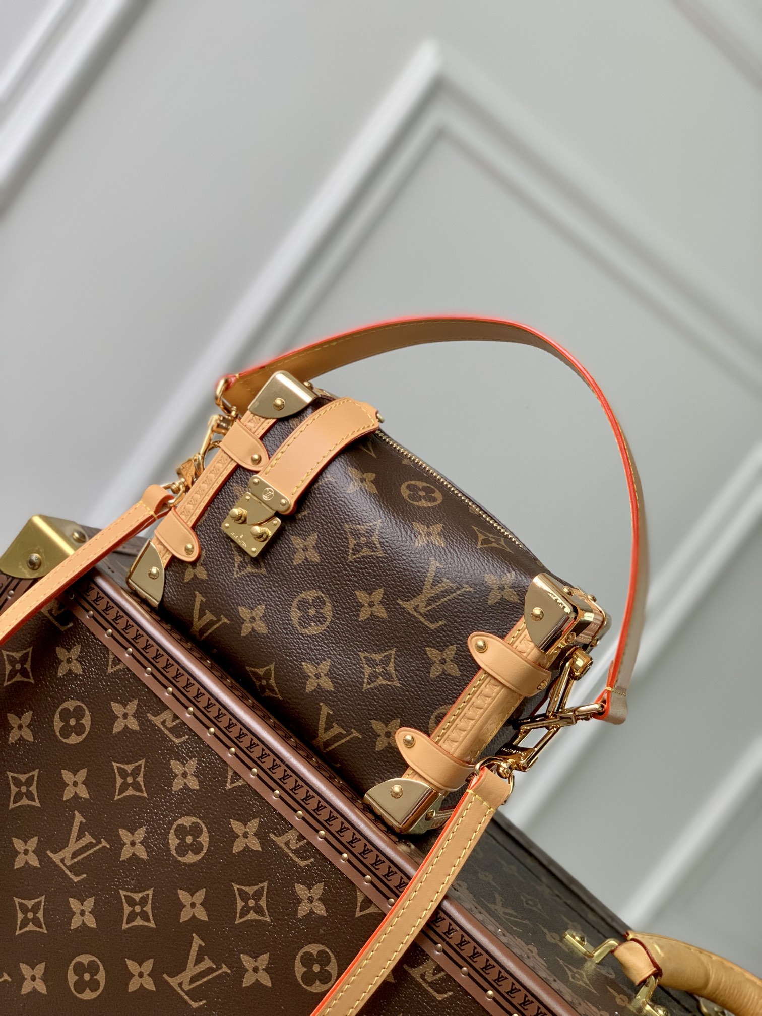 LOUIS VUITTON M46815 (18×12.5×8cm)