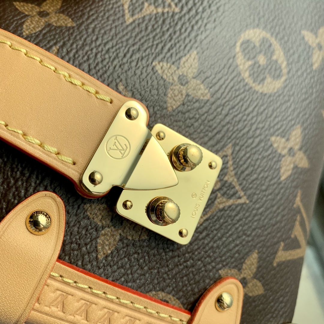 LOUIS VUITTON M46815 (18×12.5×8cm) LOUIS VUITTON M46815 (18×12.5×8cm)