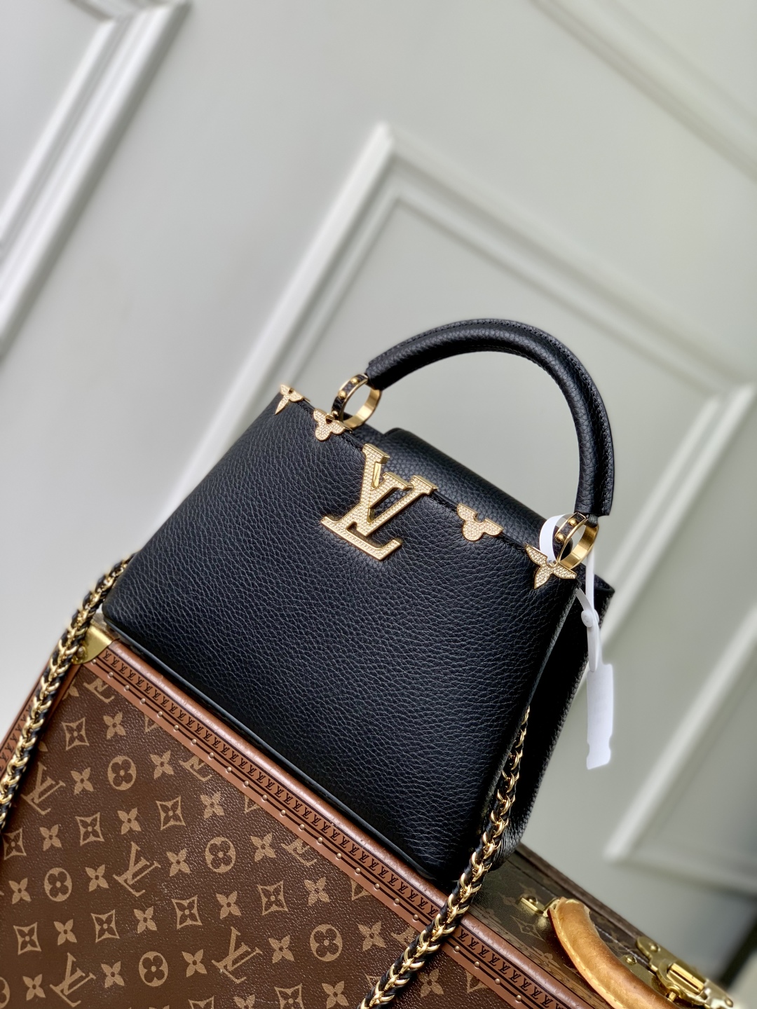 LOUIS VUITTON M48865 (27 x 17.3 x 9 cm)