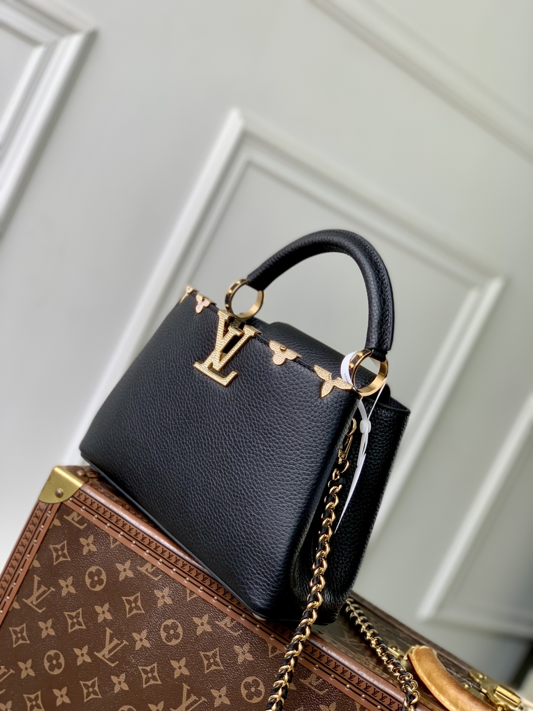 LOUIS VUITTON M48865 (27 x 17.3 x 9 cm)