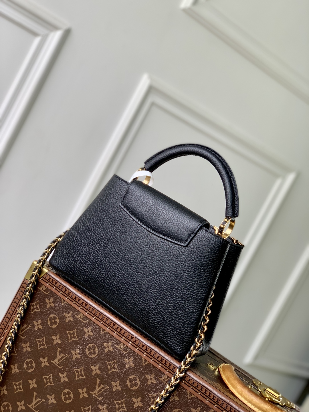 LOUIS VUITTON M48865 (27 x 17.3 x 9 cm) LOUIS VUITTON M48865 (27 x 17.3 x 9 cm)