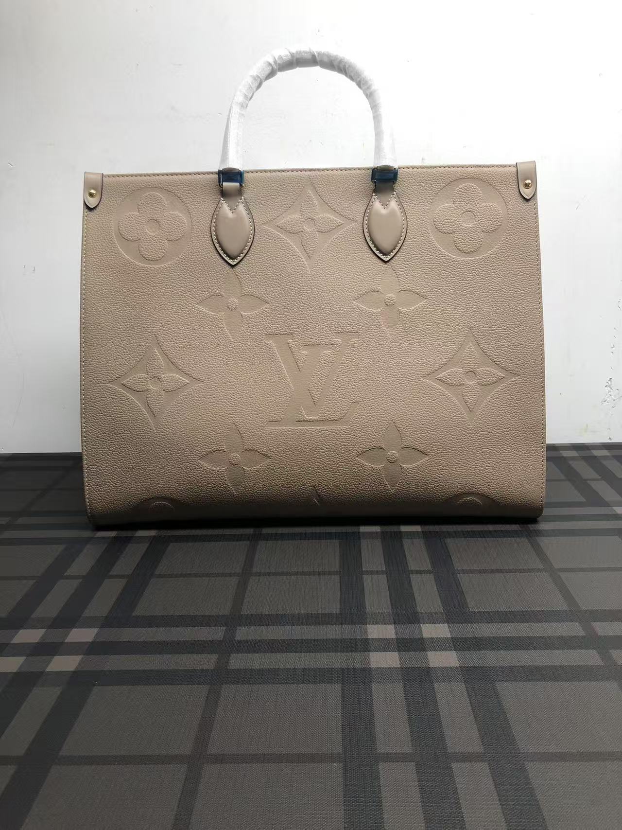 LOUIS VUITTON ONTHEGO GM (41X34X19cm) LOUIS VUITTON ONTHEGO GM (41X34X19cm)