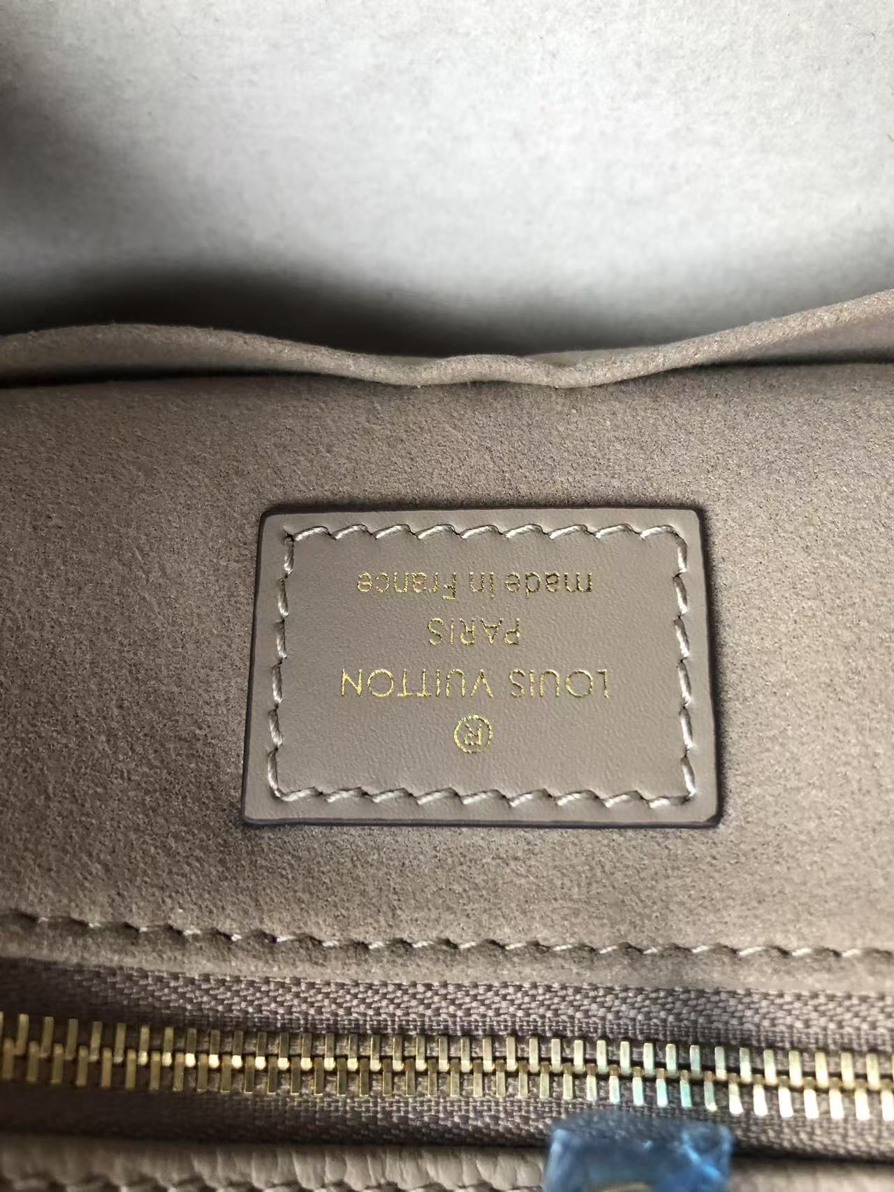 LOUIS VUITTON ONTHEGO GM (41X34X19cm) LOUIS VUITTON ONTHEGO GM (41X34X19cm)