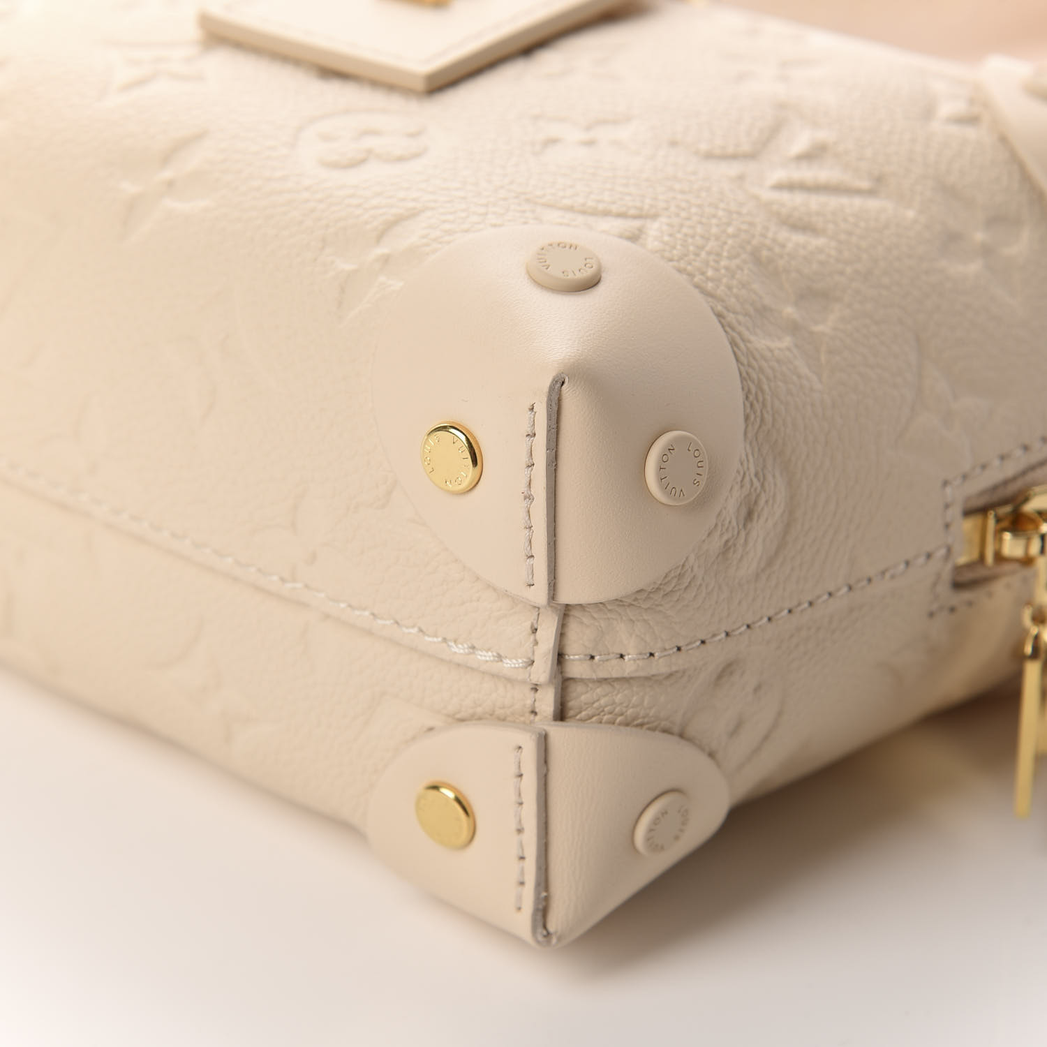 LOUIS VUITTON PETITE MALLE SOUPLE HANDBAG :M45394 (20X14X7.5cm)
